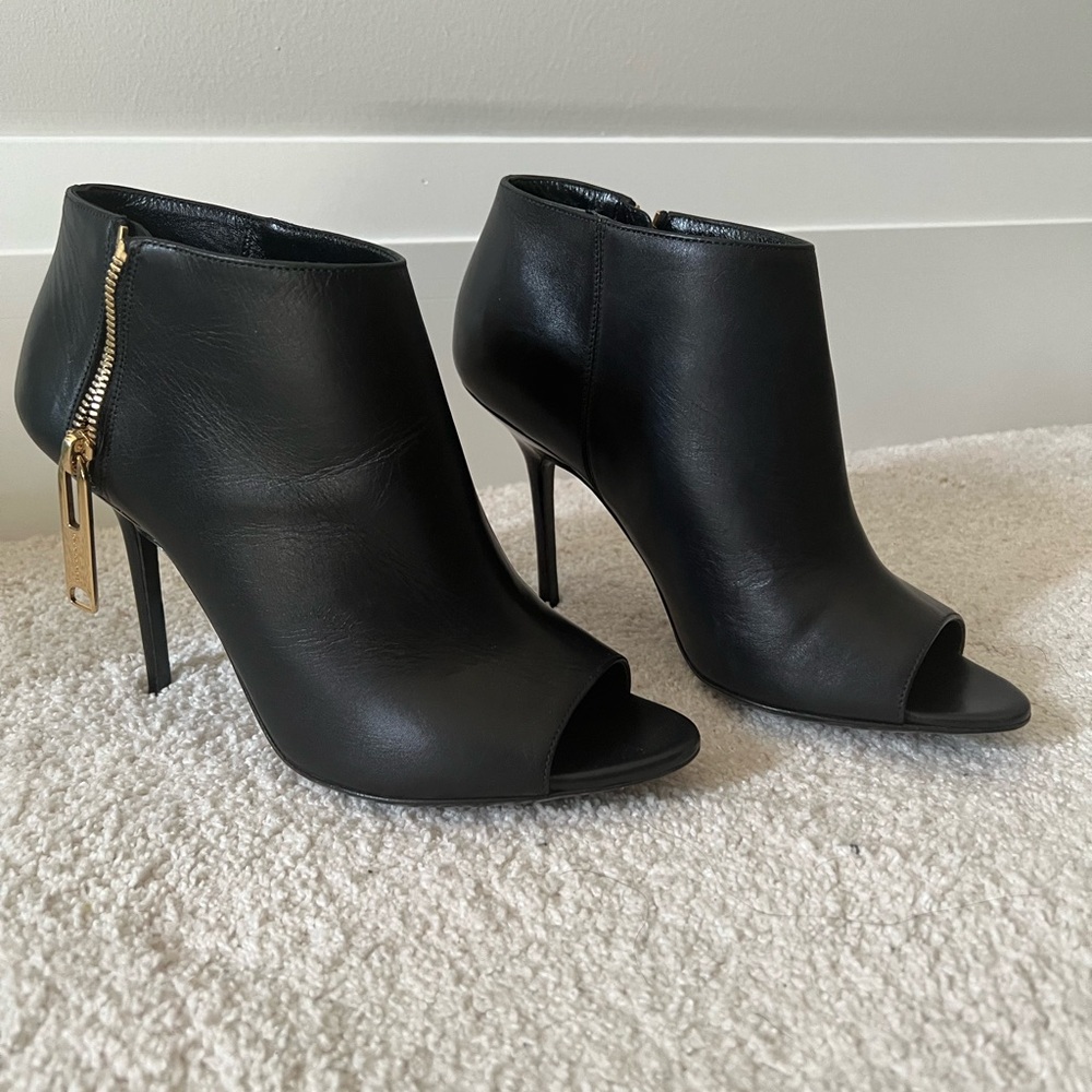 Burberry leather heeled Ankle Boots